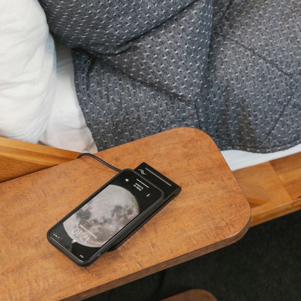 Wireless Charging Stand - Peak Design - Storming Gravity