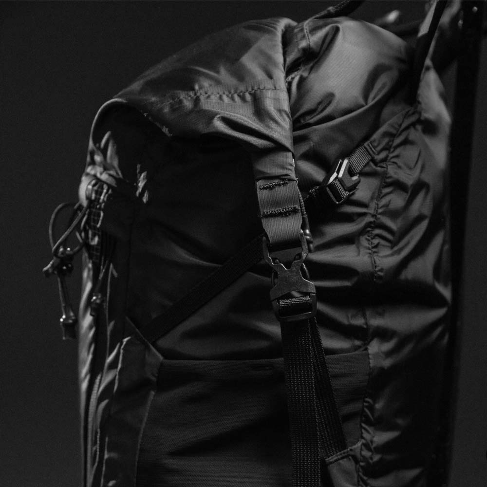 Matador Freerain22 Waterproof Packable Backpack - Storming Gravity