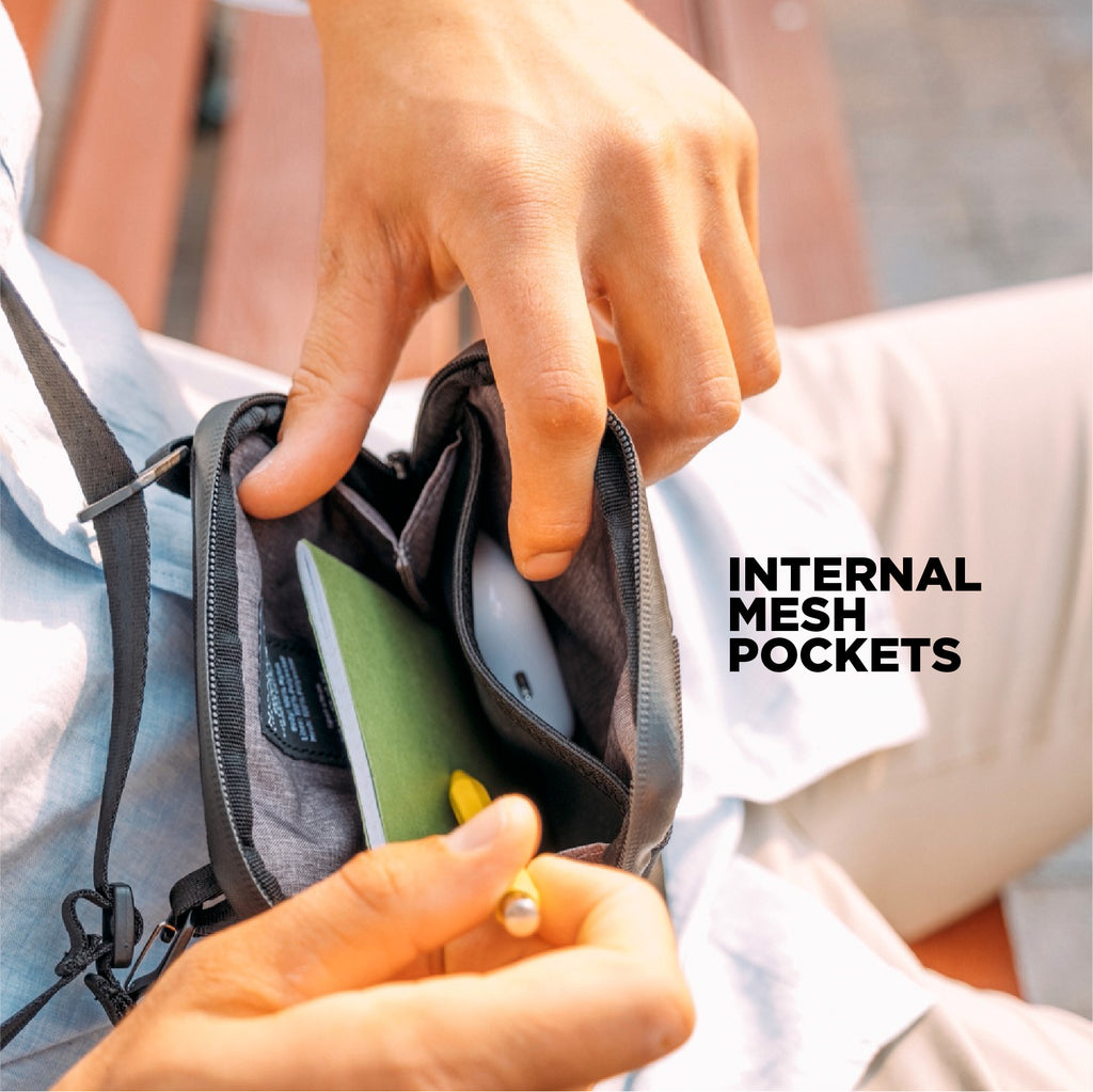 Nomatic Access Pouch - Storming Gravity