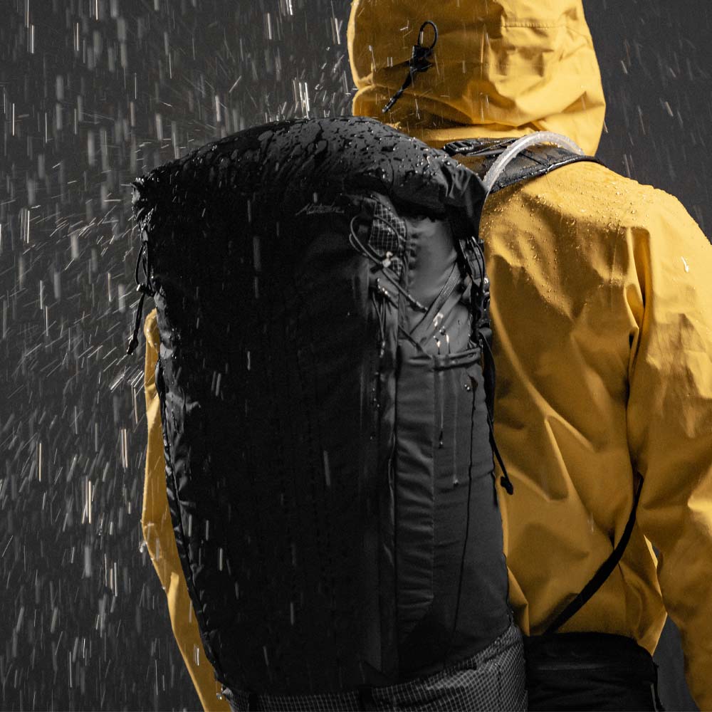 Matador Freerain28 Waterproof Packable Backpack - Storming Gravity