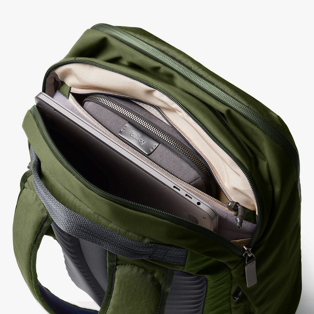 bellroy-transit-backpack-28l-ranger-green