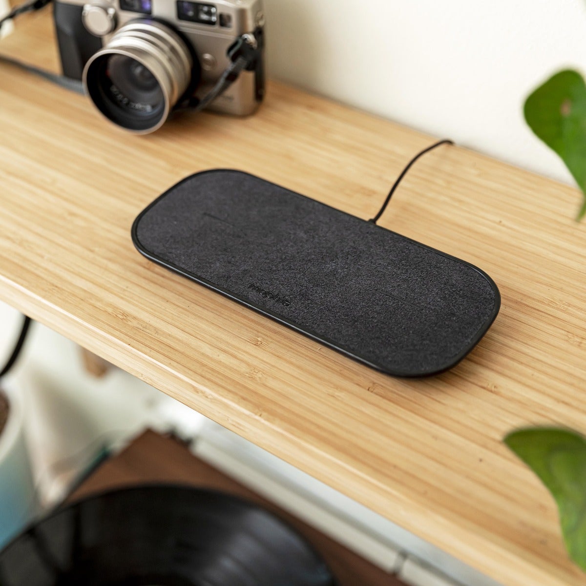dual wireless charging pad (Fabric) - Mophie - Mophie in Malaysia - Storming Gravity