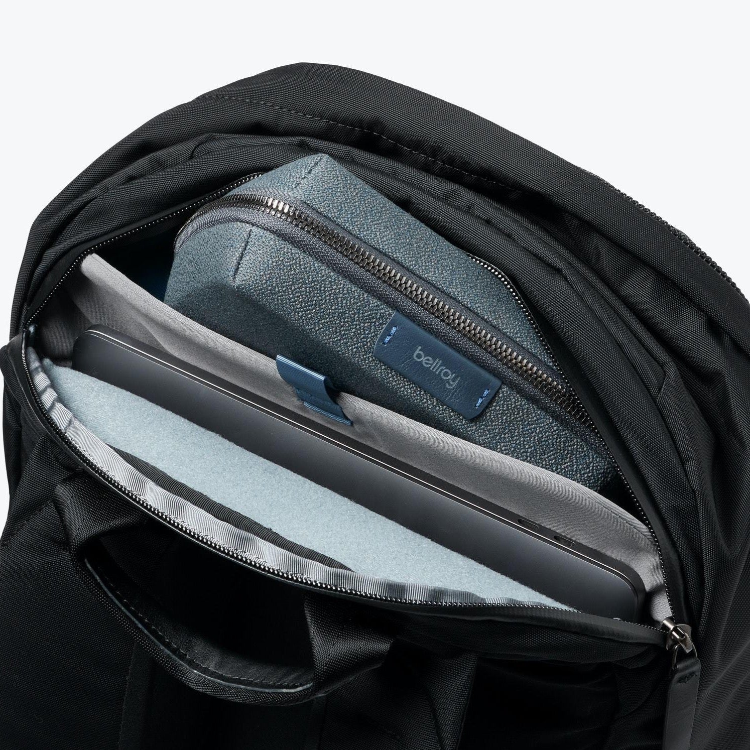 bellroy-classic-backpack-plus-black