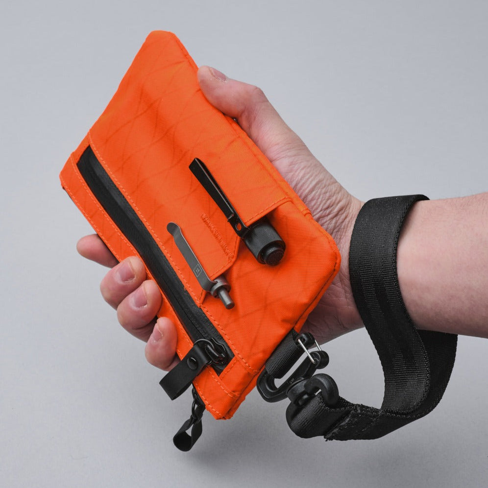 alpaka-zip-clutch-orange