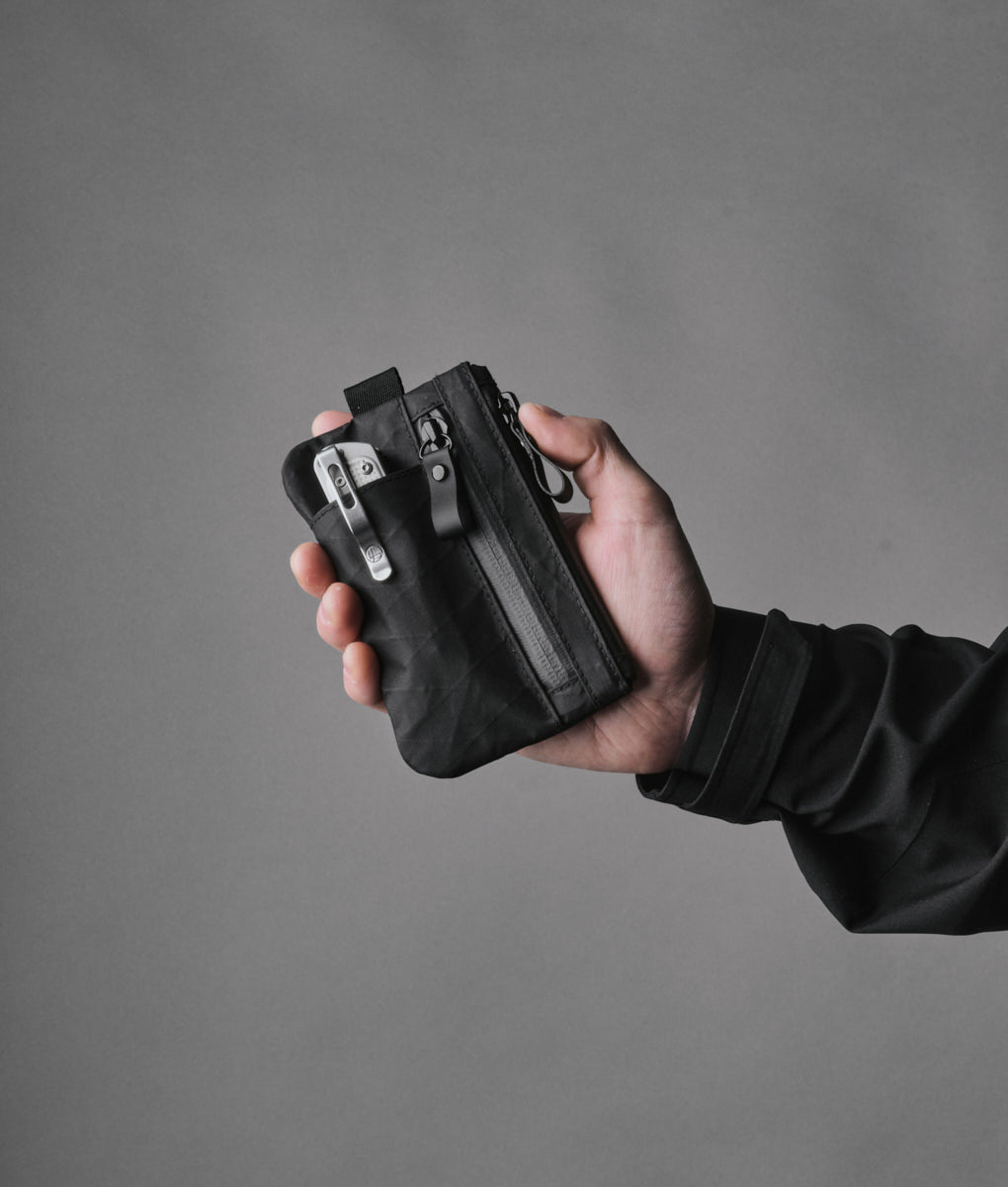 alpaka-zip-cardholder-black