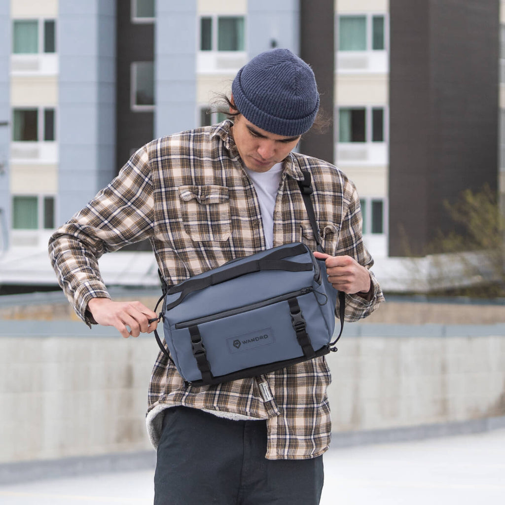 wandrd-rogue-sling-9l-aegean-blue