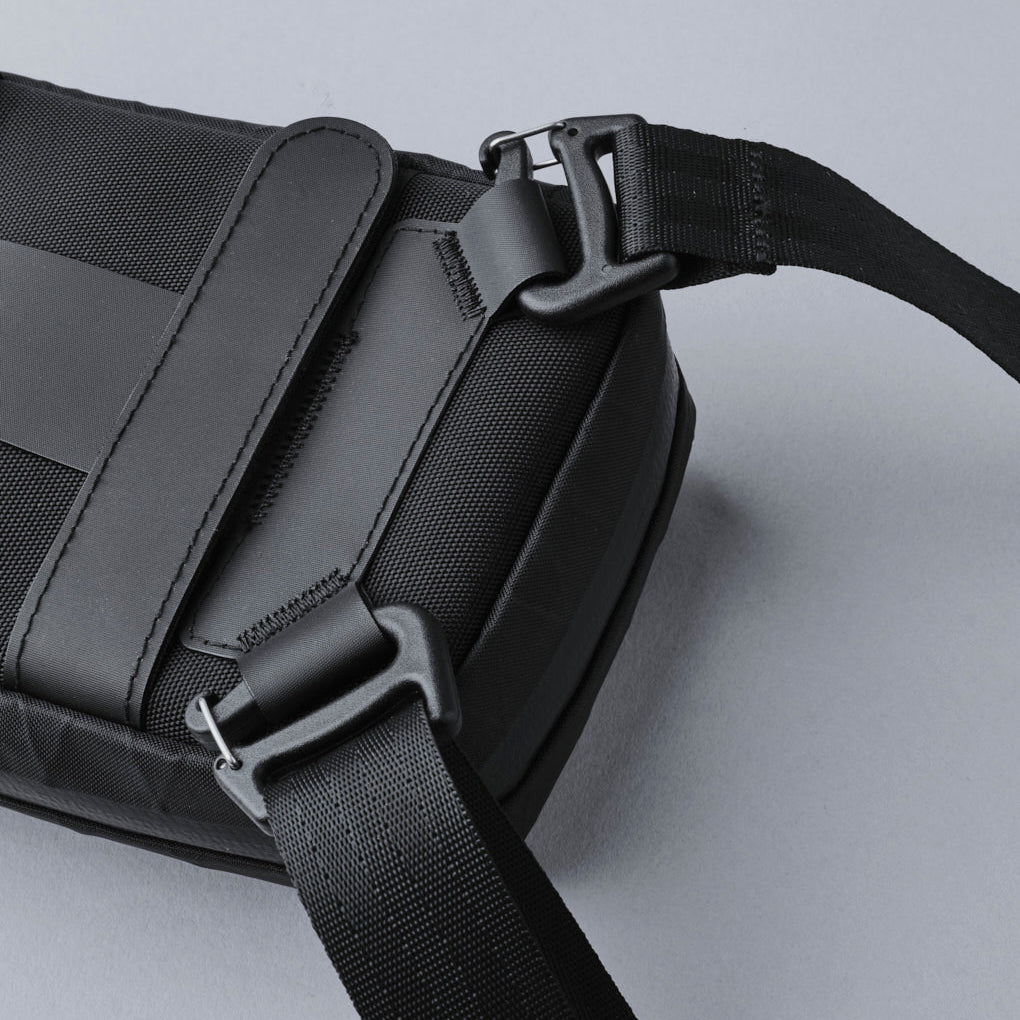 alpaka-modular-sling-black