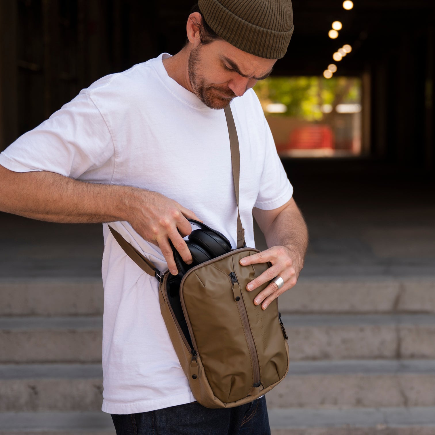 Aux Compartment Sling 3L - Storming Gravity