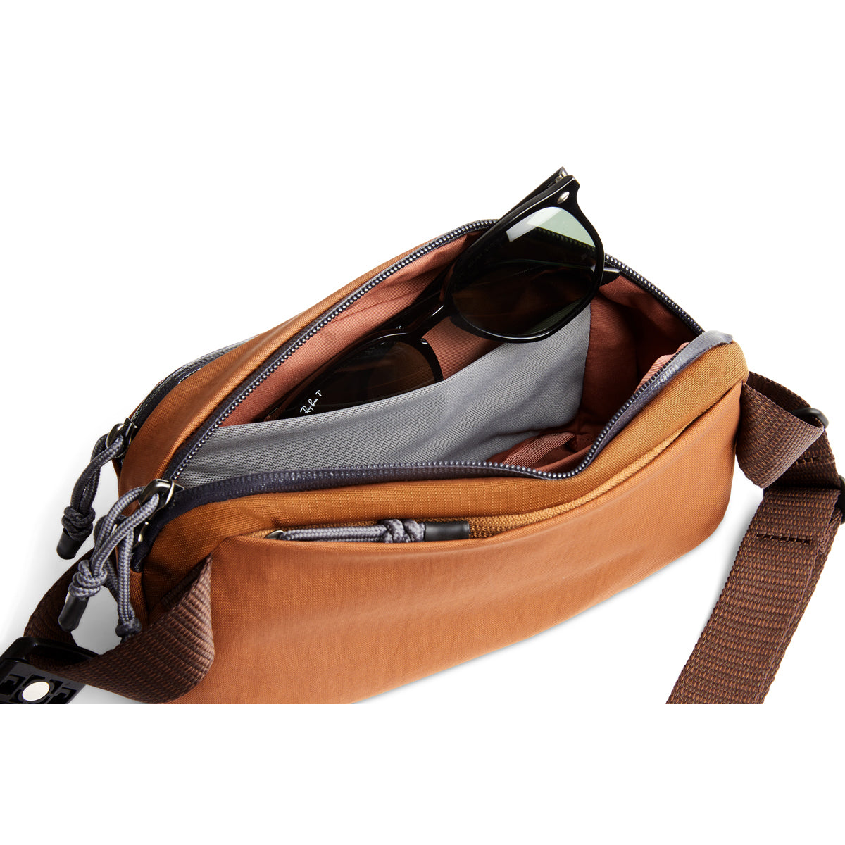 bellroy-venture-ready-sling-bronze