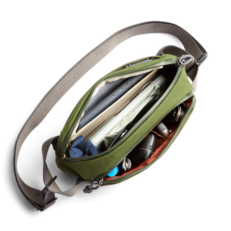 bellroy-venture-ready-sling-ranger-green