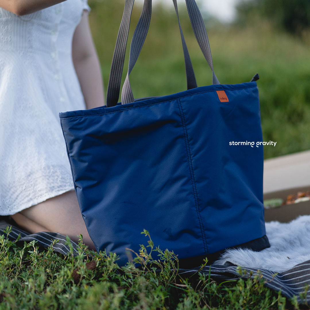 Bellroy Cooler Tote | 3M Thinsulate Insulated Tote Bag - Storming Gravity