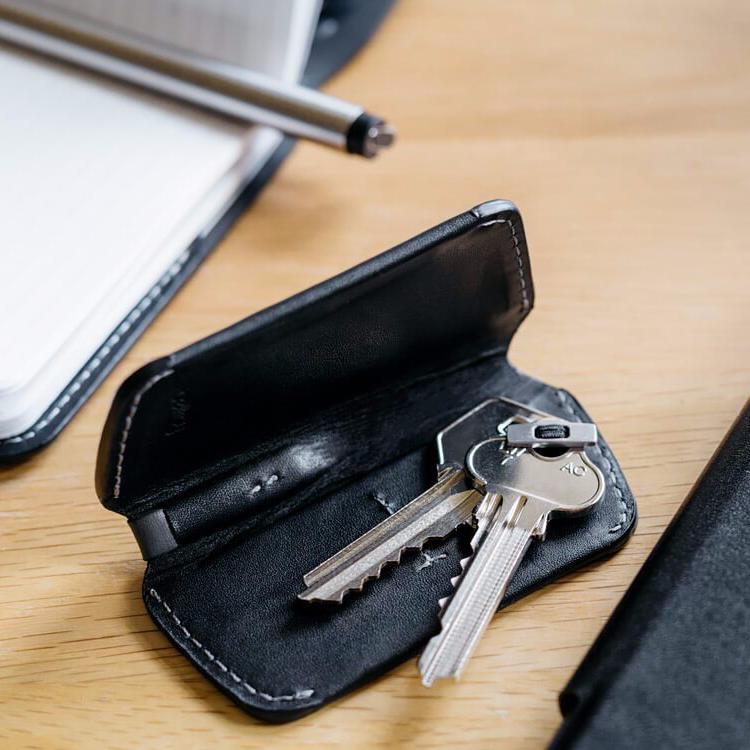 bellroy-key-cover-black