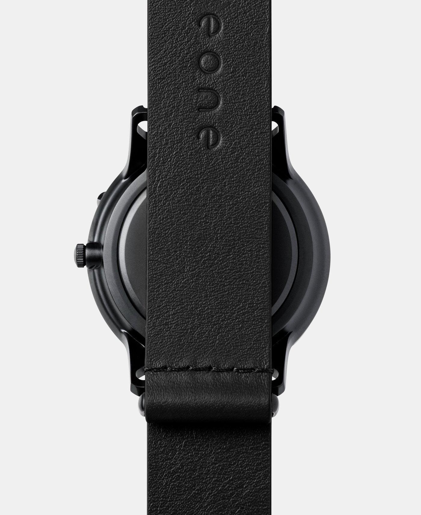EONE Bradley Apex Leather Black - Storming Gravity
