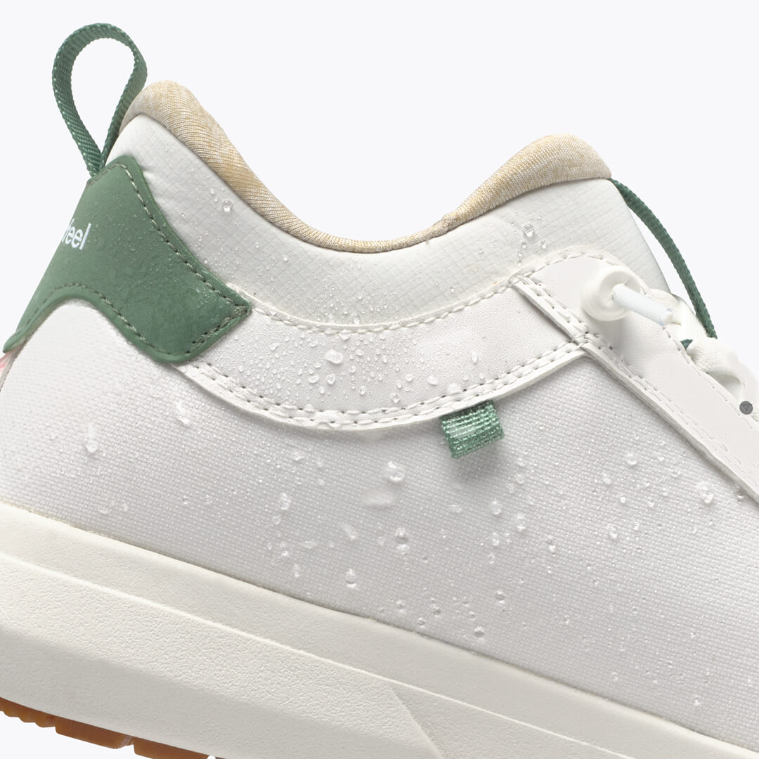 geyser-great-b-white