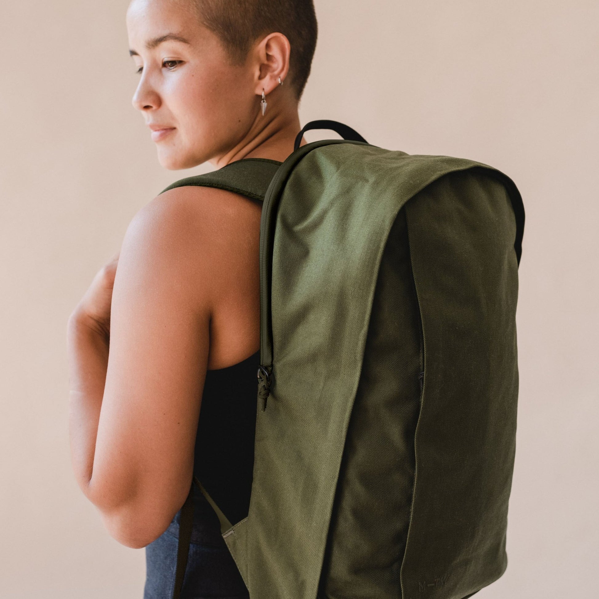 moment-mtw-backpack-17l-olive