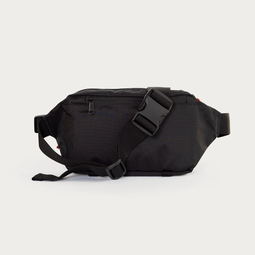 moment-mtw-fanny-sling-2l-black-ripstop