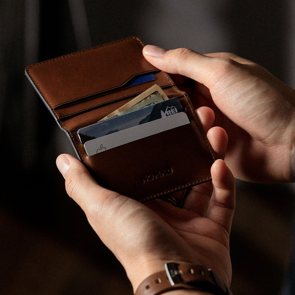 Nomad Card Wallet Plus - Storming Gravity