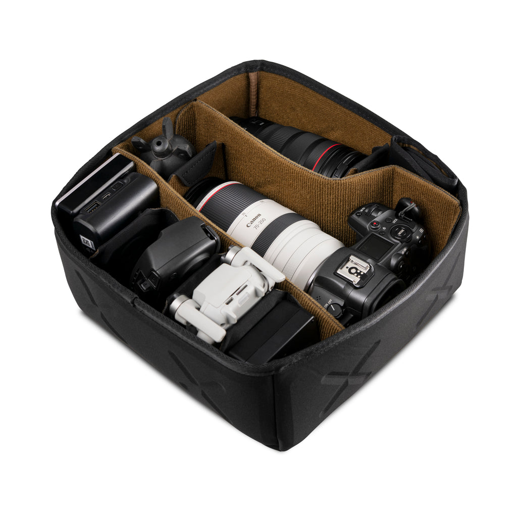 Nomatic McKinnon Small and Large Cube - Storming Gravity