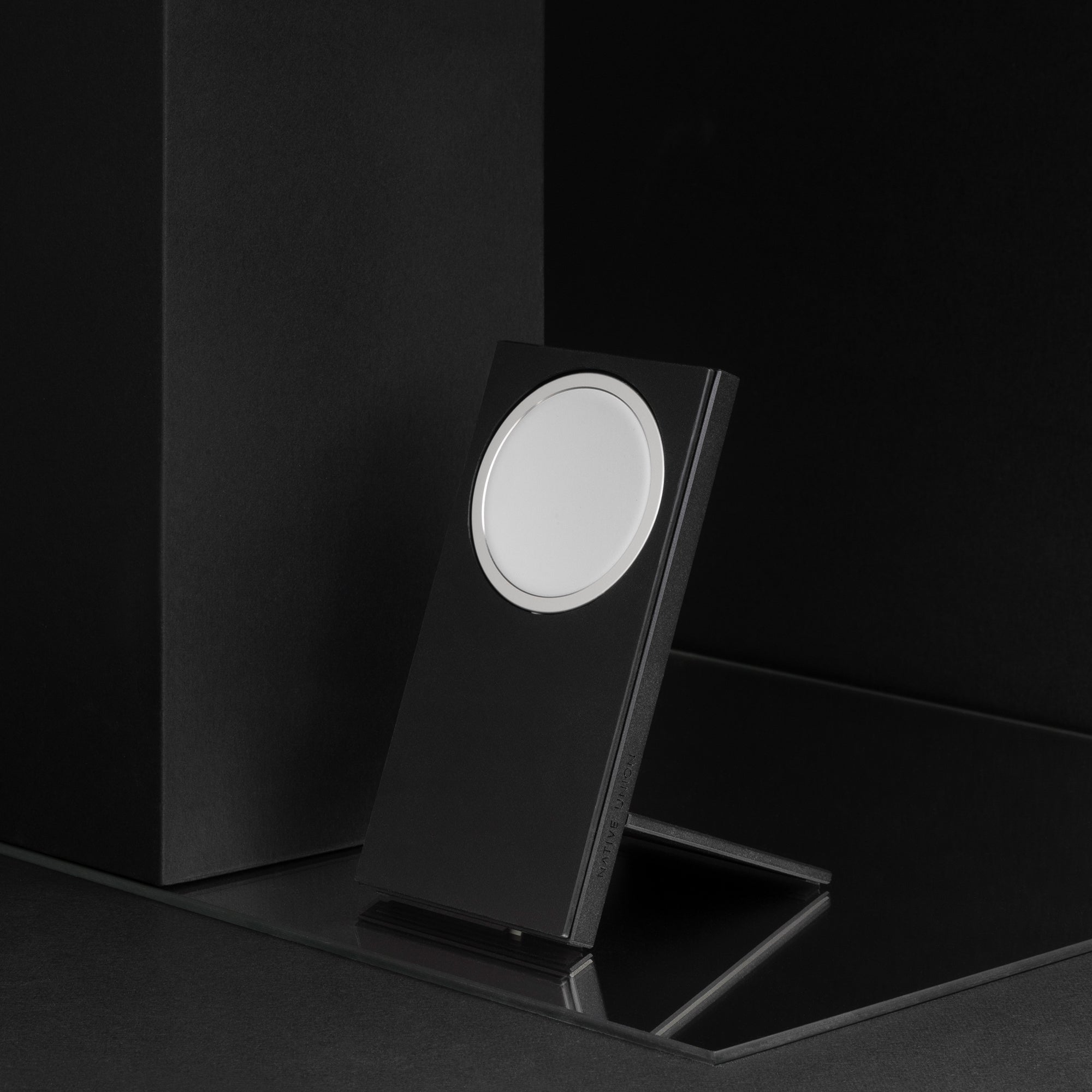 Rise Dock | MagSafe Compatible - Native Union - Storming Gravity