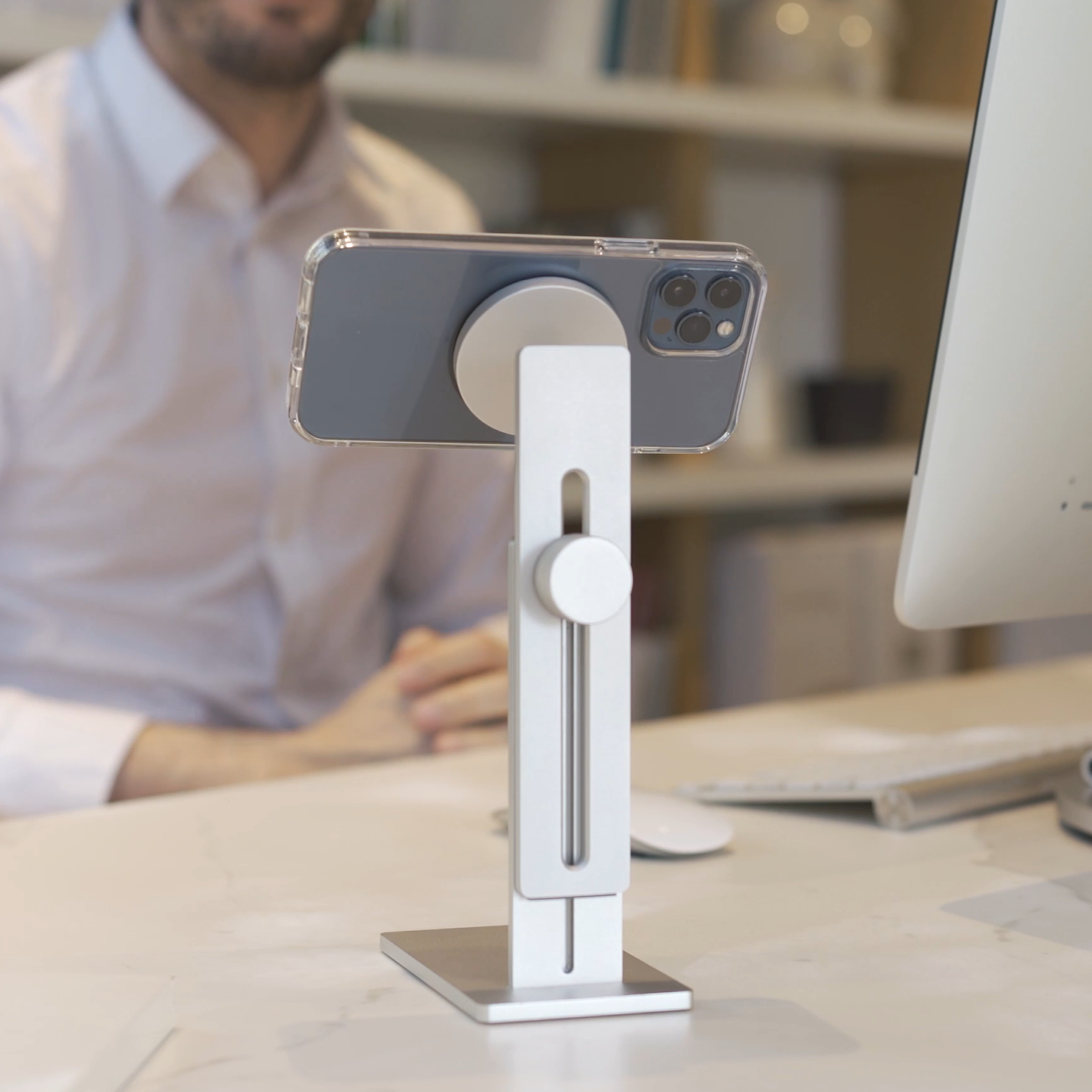 JustMobile AluDisc Pro Smartphone Stand - Storming Gravity