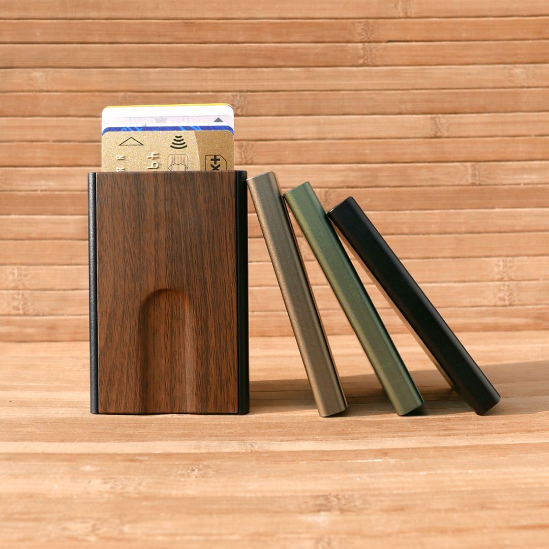 Slider Card Holder - Ogon - Storming Gravity