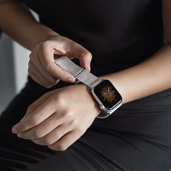 Dante Apple Watch Strap - UNIQ - Storming Gravity
