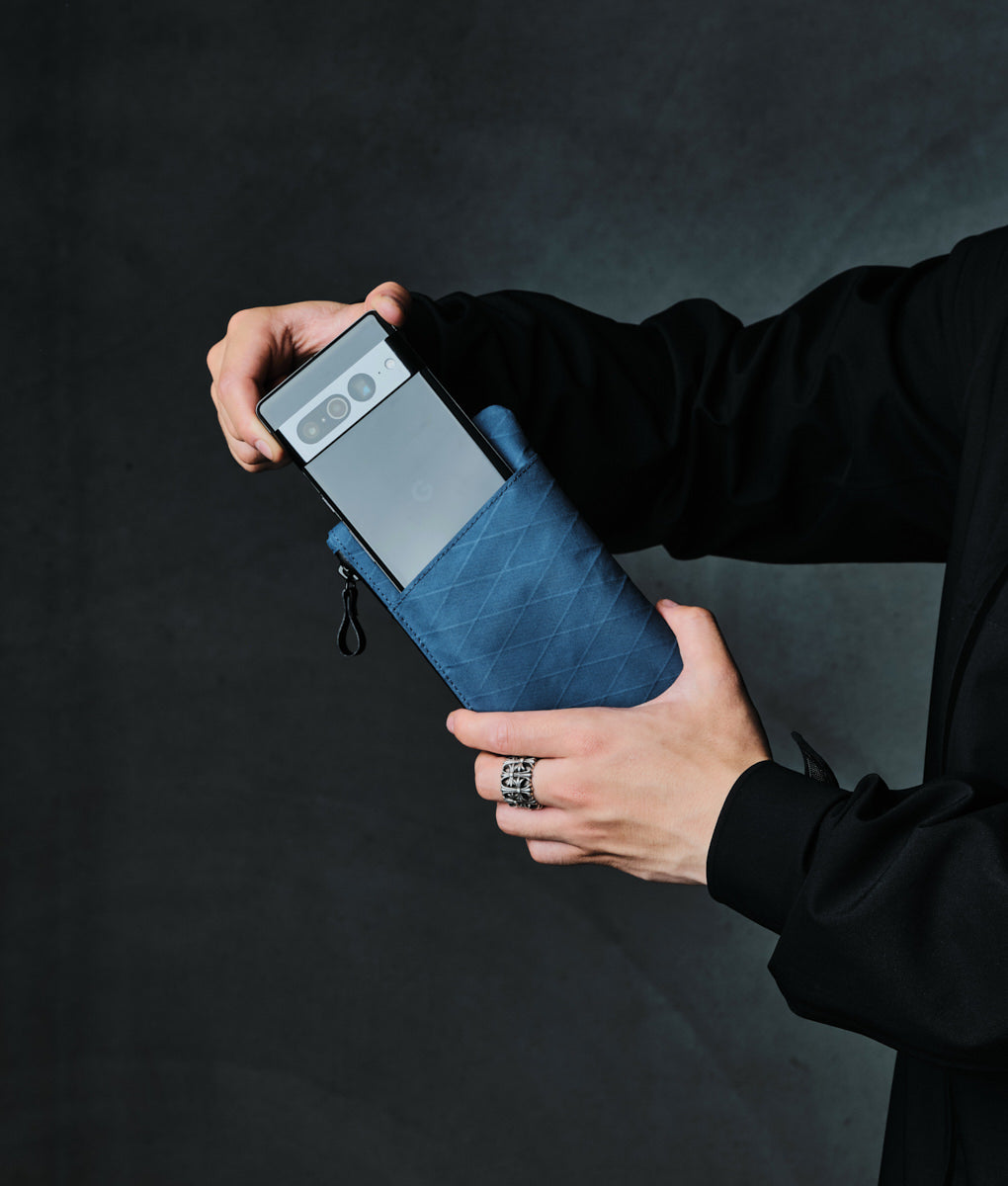 alpaka-zip-clutch-ocean-blue
