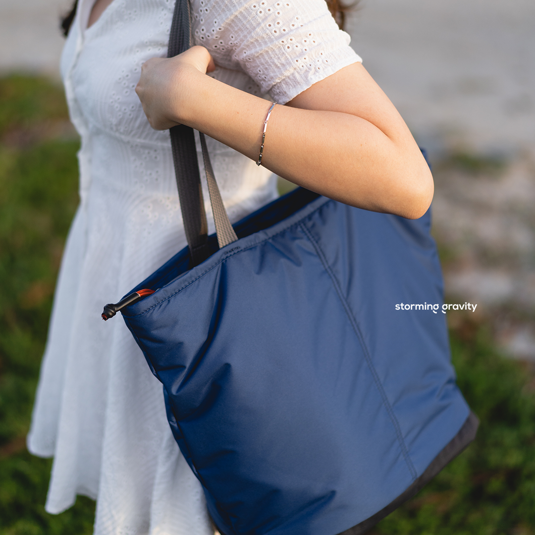 Bellroy Cooler Tote | 3M Thinsulate Insulated Tote Bag - Storming Gravity
