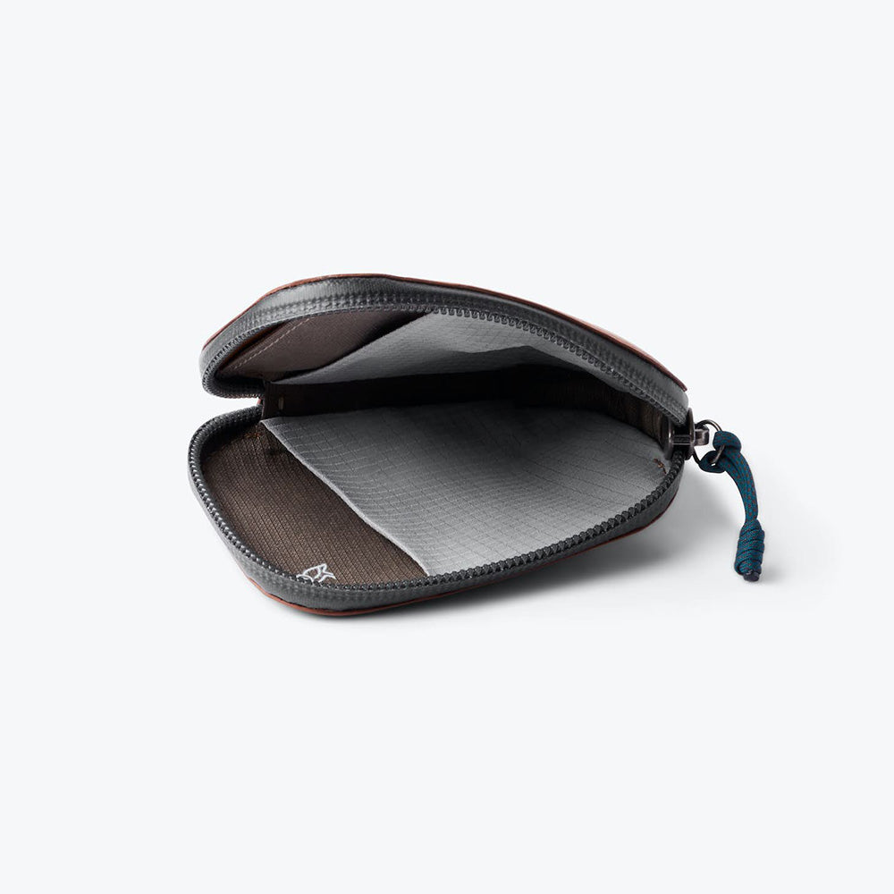 bellroy-all-conditions-wallet-bronze