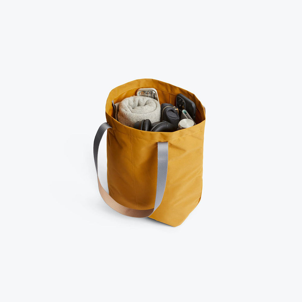 bellroy-city-tote-copper
