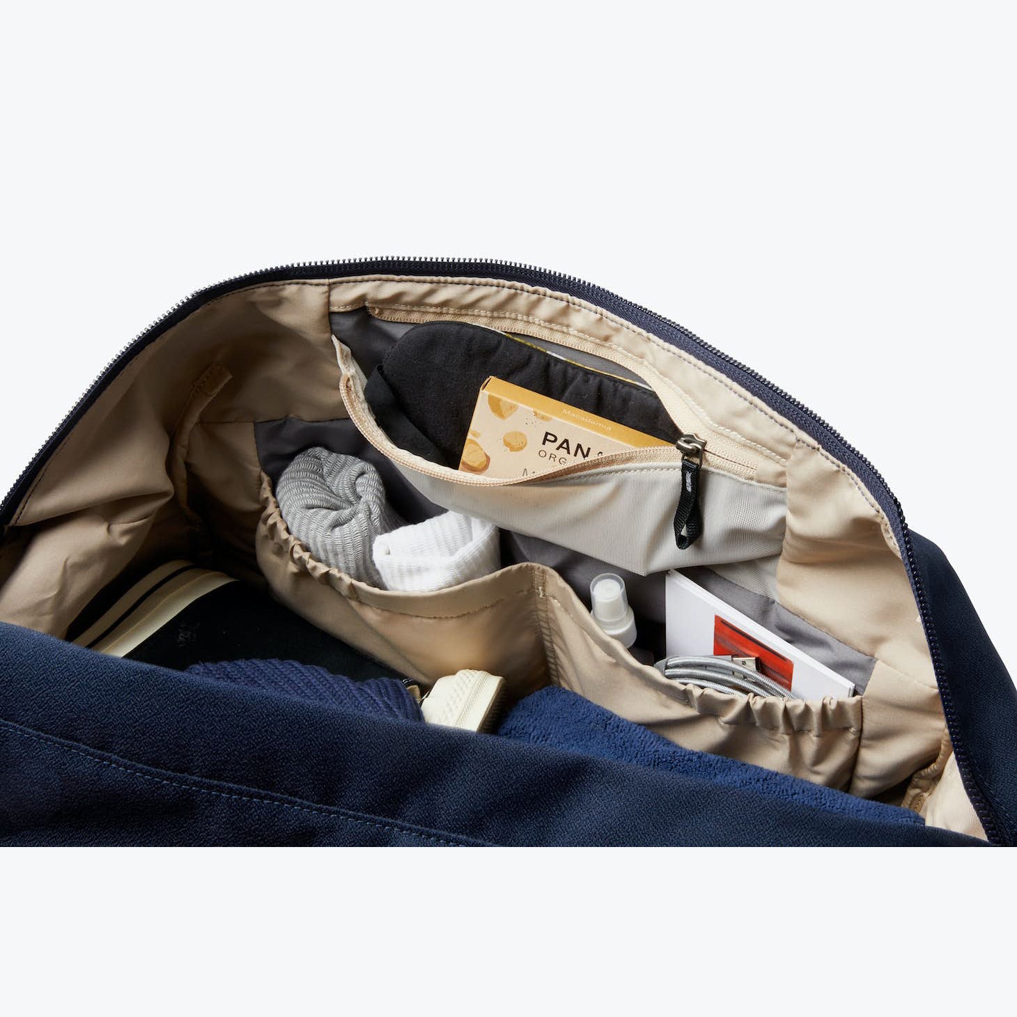 bellroy-classic-weekender-35-navy