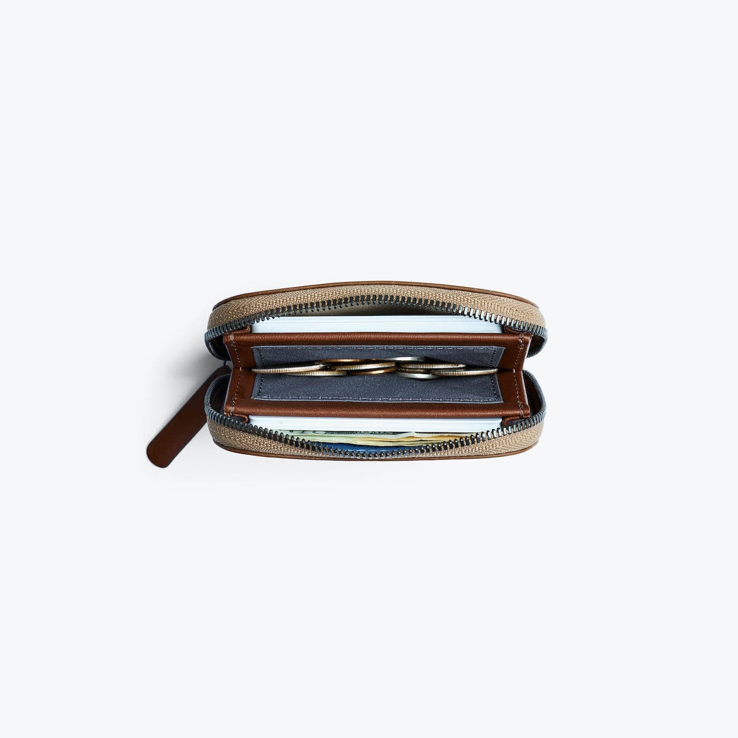 bellroy-folio-mini-hazelnut