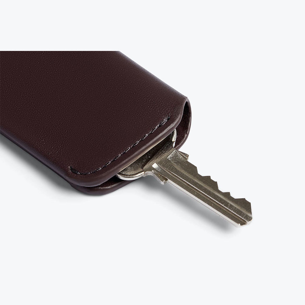 bellroy-key-cover-deepplum