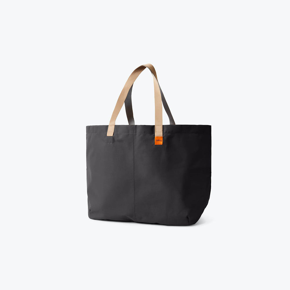 bellroy-market-tote-plus-black