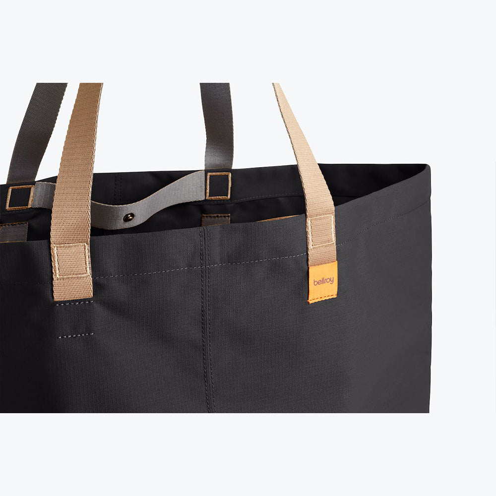 bellroy-market-tote-plus-black