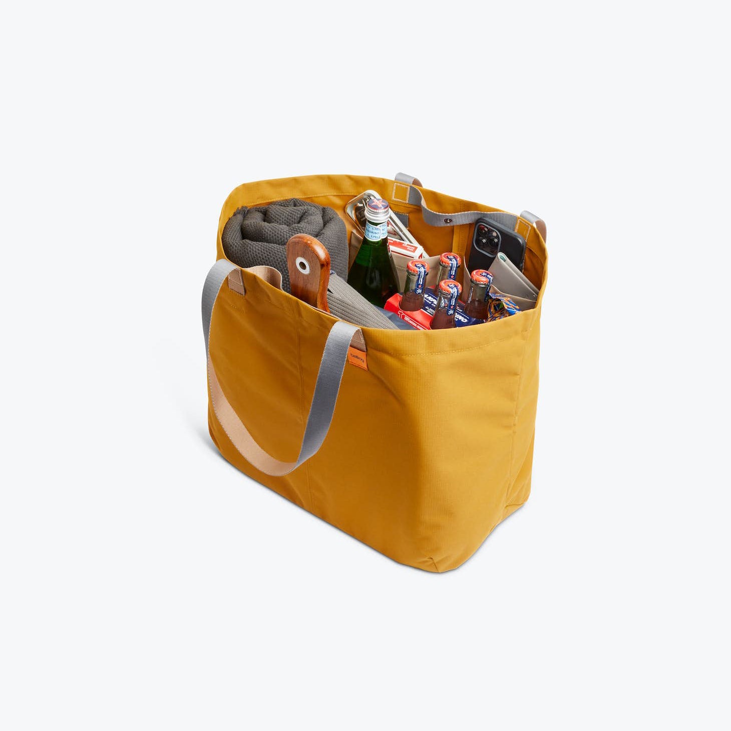bellroy-market-tote-plus-copper