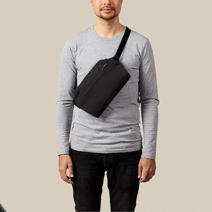 bellroy-sling-melbourne-black