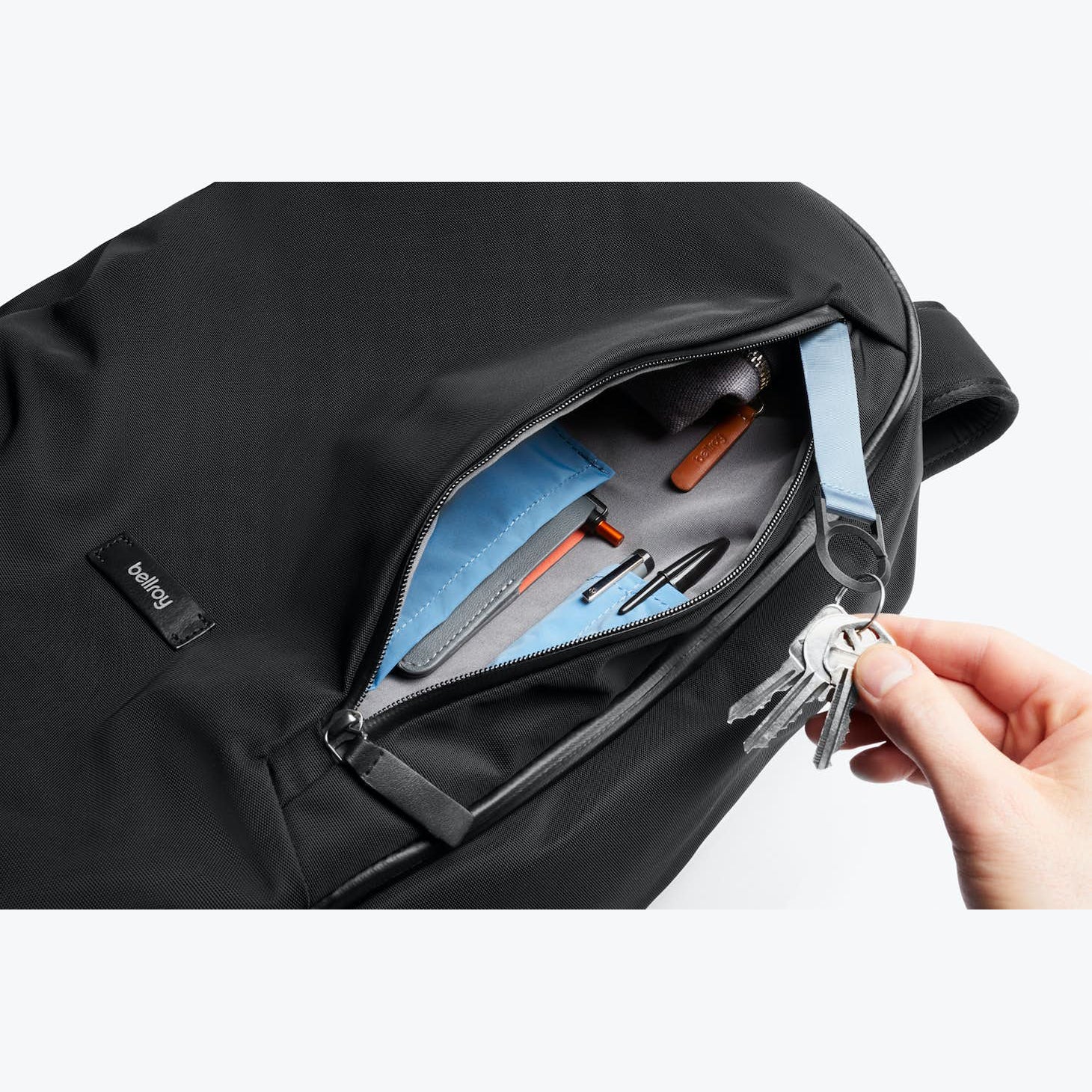 bellroy-transit-backpack-midnight