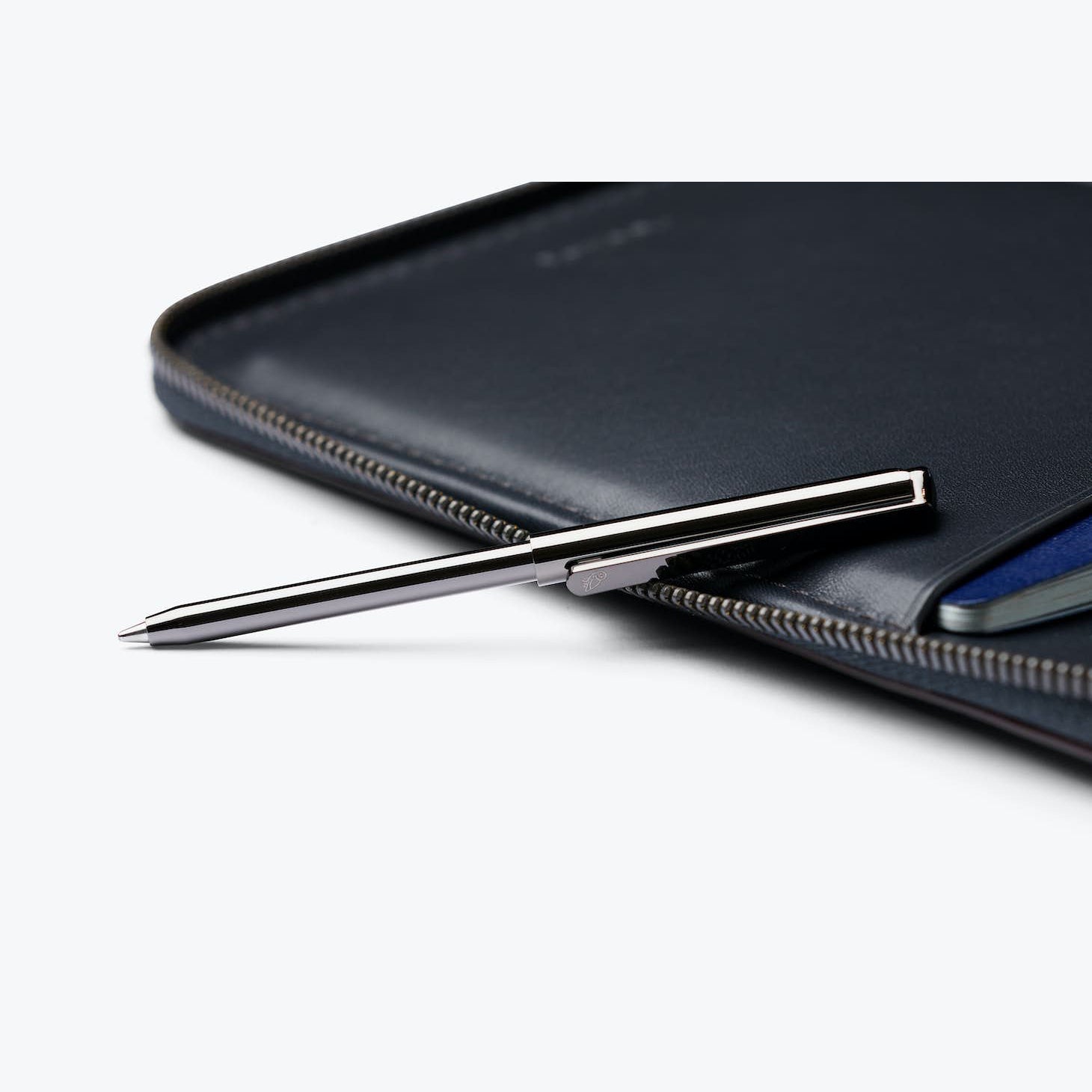 bellroy-travel-folio-deep-plum