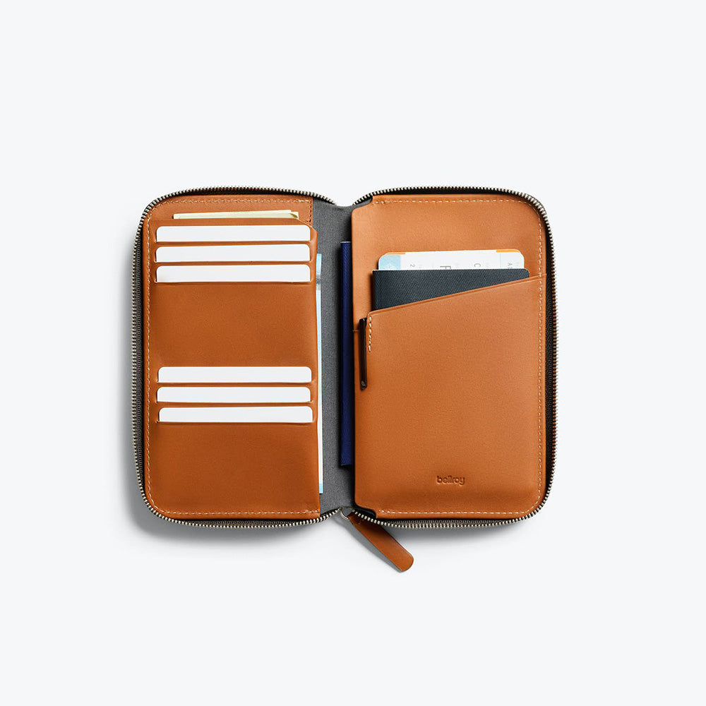 bellroy-travel-folio-second-edition-caramel