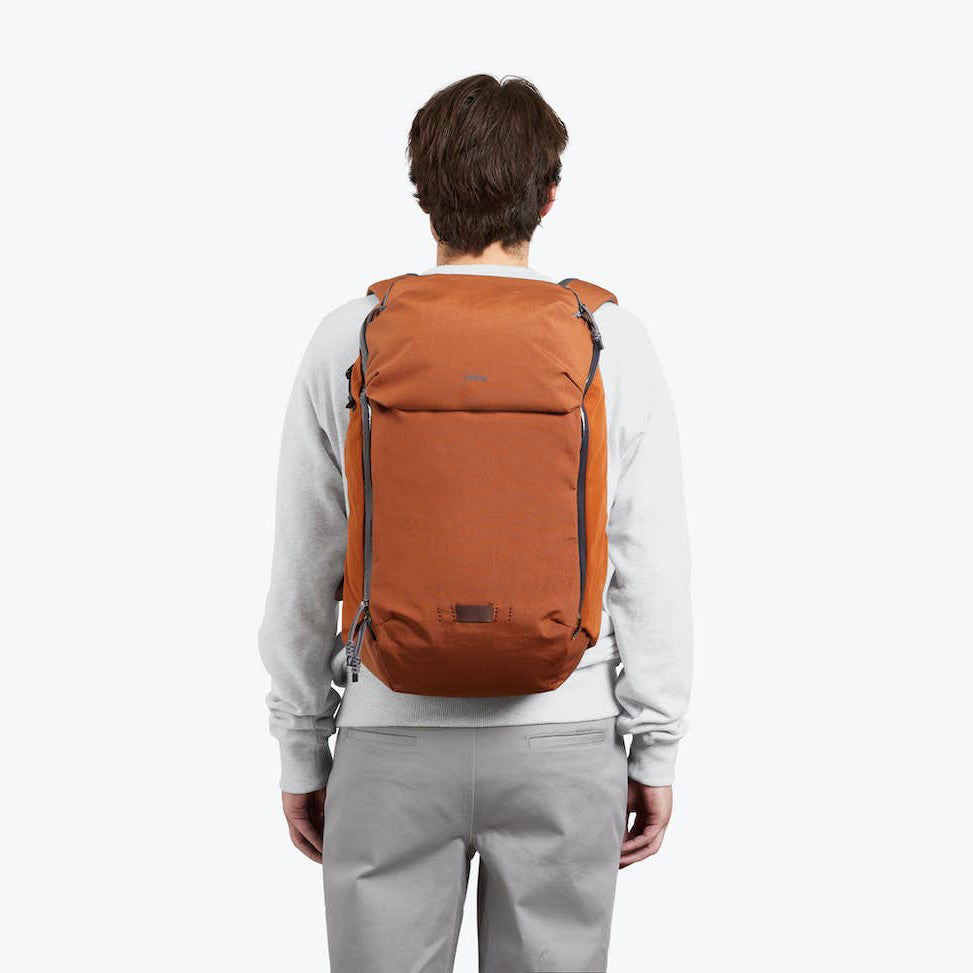bellroy-venture-ready-pack-26l-bronze