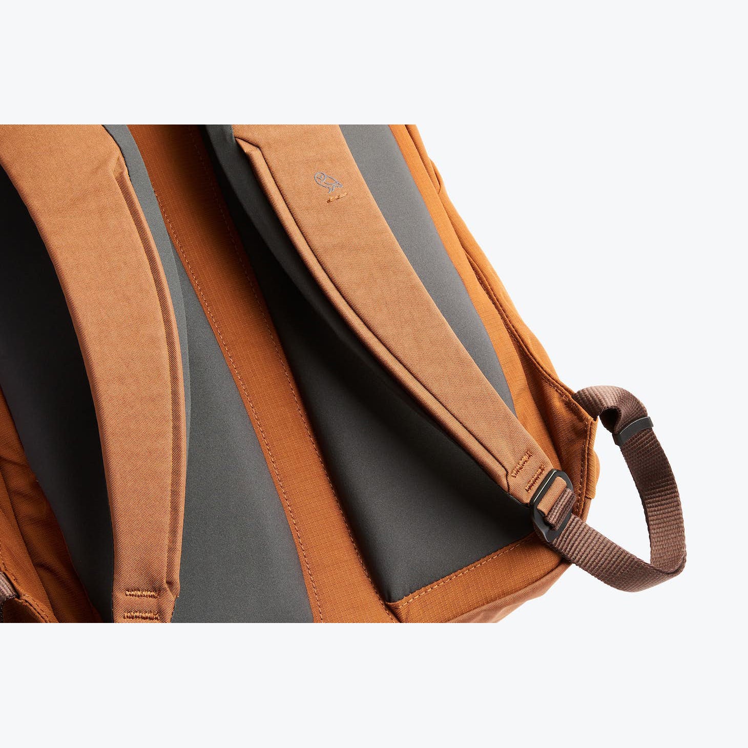 bellroy-venture-ready-pack-26l-bronze