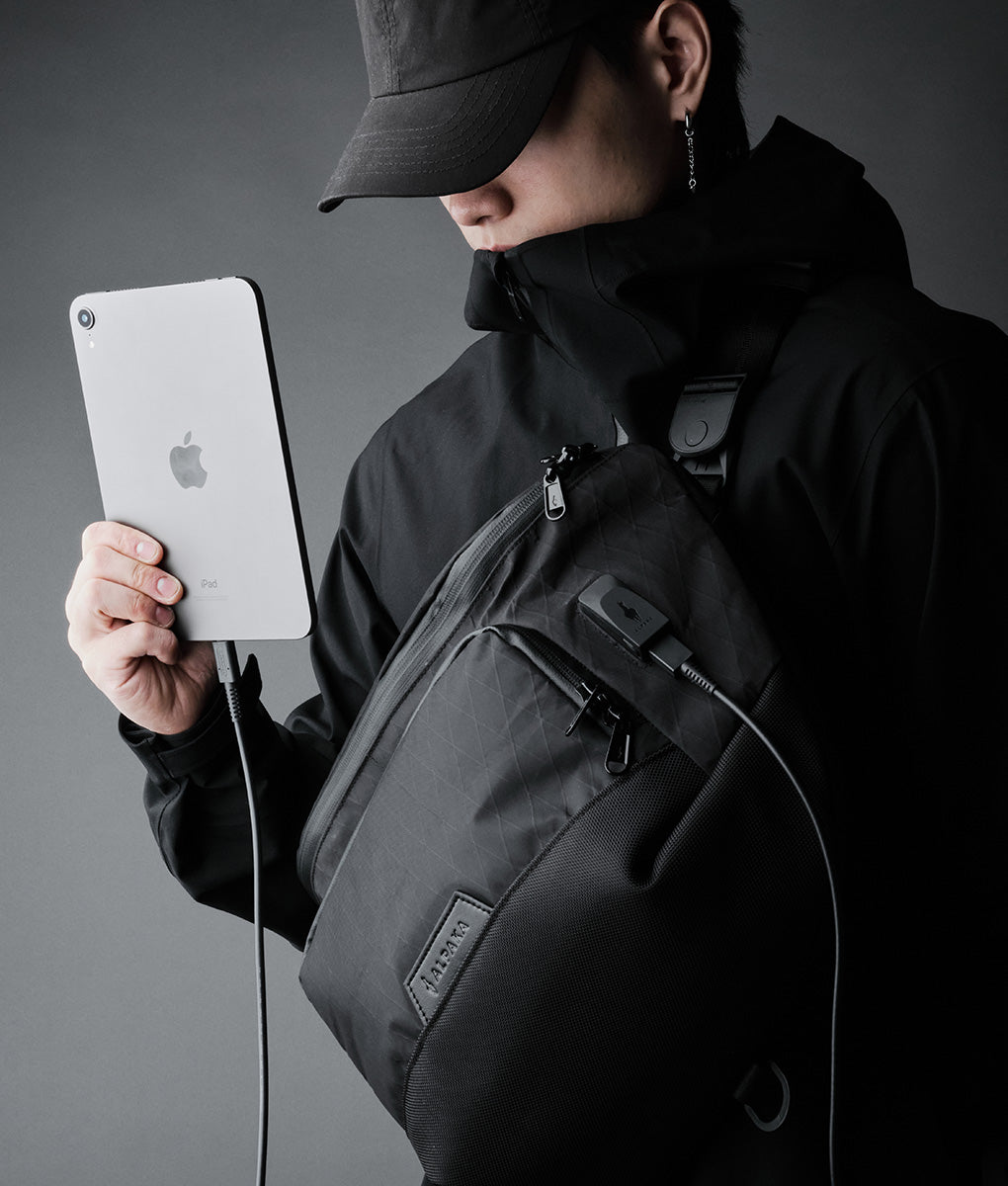 Alpaka Bravo Sling Max Limited Edition Black V2 - Storming Gravity