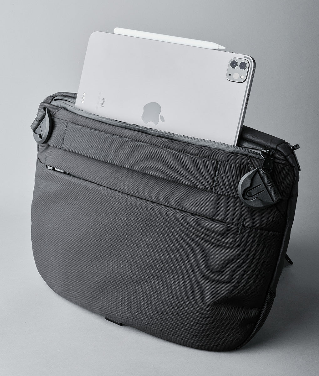 Alpaka Bravo Sling Max Limited Edition Black V2 - Storming Gravity