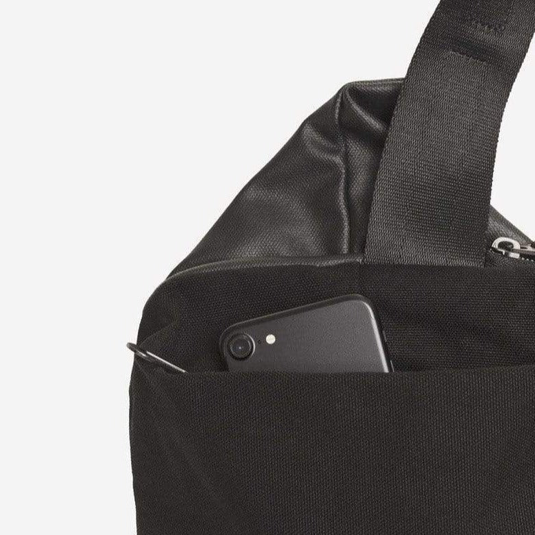 Isarau Coated Canvas Black - cote&ciel - Storming Gravity