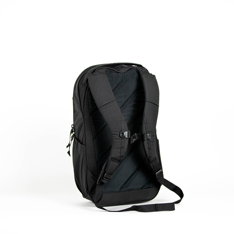 Evergoods Civic Half Zip 22L (CHZ) - Solution Black - Storming Gravity
