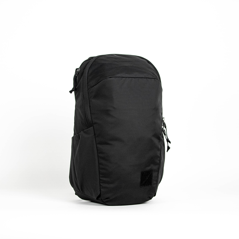 Evergoods Civic Half Zip 22L (CHZ) - Solution Black - Storming Gravity
