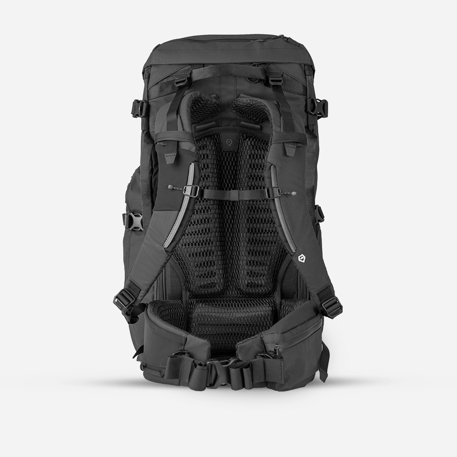 Wandrd Fernweh Backpacking Bag - Storming Gravity