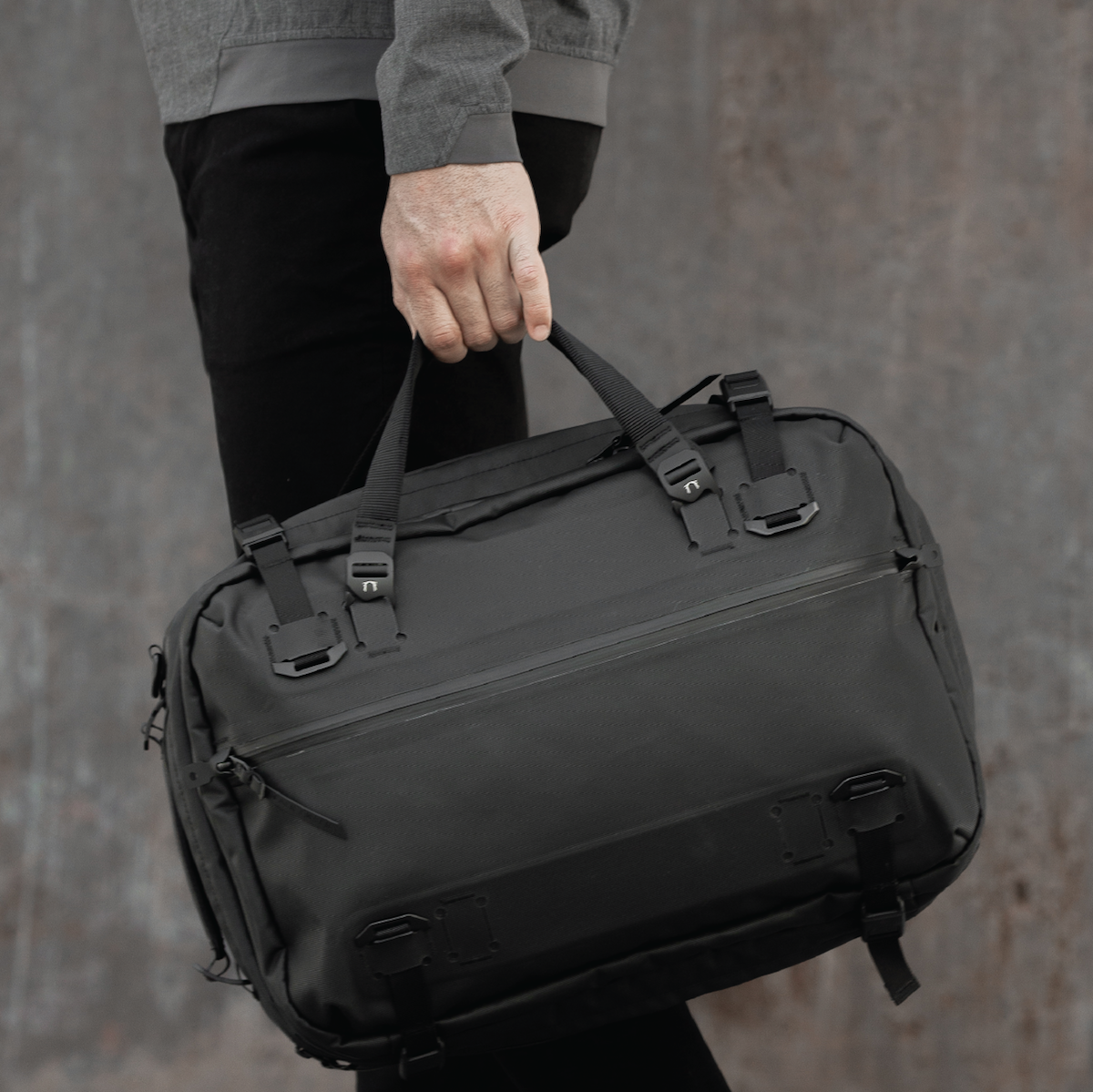 Black Ember Forge-20 | 18L Three way commuter pack - Storming Gravity