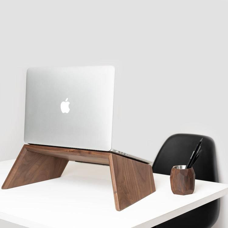 Walnut laptop stand - Oakywood - Storming Gravity
